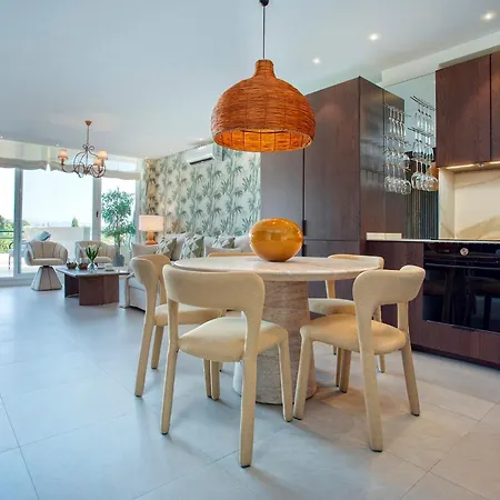 Genteel Senorio De Aloha Apartment Marbella